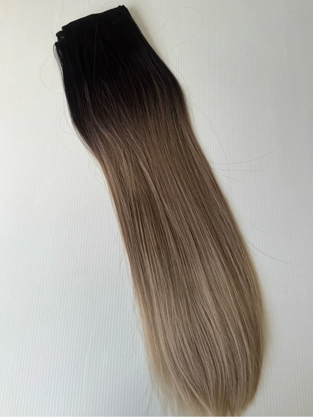 22” Human Hair Blend Clip-In Extensions 3 Piece Ombre Brown Blonde Straight